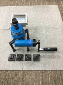 0度はく離試験器（シートの接着強度を測定）